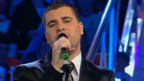NEBOJŠA VOJVODIĆ POSTAJE OTAC: Sa prelepom brinetom ima blizance, a sad je na putu još jedna beba NEBOJŠA VOJVODIĆ POSTAJE OTAC: Sa prelepom brinetom ima blizance, a sad je na putu još jedna beba