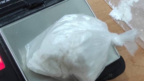 БРАЧНИ ПАР ПРИЗНАО, ПА ПОРЕКАО КРИВИЦУ: Суђење за осам килограма кокаина запењеног у Котежу