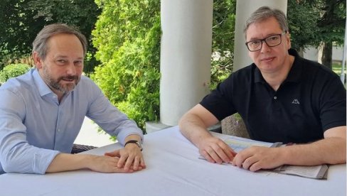 VUČIĆ SE SASTAO SA ŽIOFREOM: Razgovor o putu Srbije ka EU i početku izgradnje brze pruge Beograd-Niš VUČIĆ SE SASTAO SA ŽIOFREOM: Razgovor o putu Srbije ka EU i početku izgradnje brze pruge Beograd-Niš