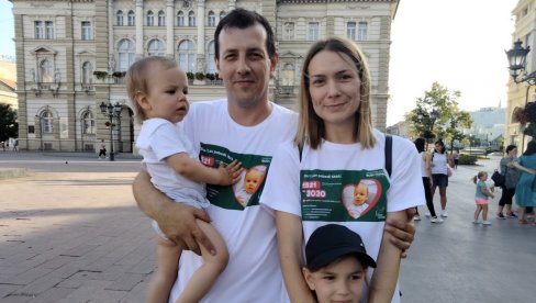 ISPUNJENO OBEĆANJE VUČIĆA: Mali Lav dobija spasonosni lek o trošku države - majka dečaka za Novosti potvrdila lepu vest ISPUNJENO OBEĆANJE VUČIĆA: Mali Lav dobija spasonosni lek o trošku države - majka dečaka za Novosti potvrdila lepu vest