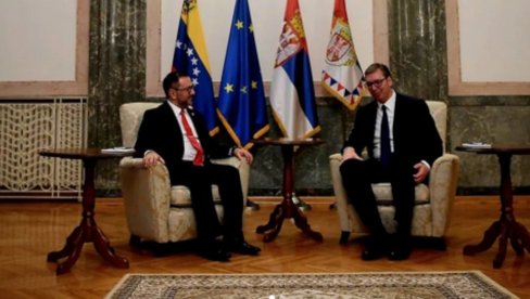 SRBIJA I VENECUELA SU ISTINSKI PRIJATELJI: Predsednik Vučić na sastanku sa ministrom Ivanom Hilom Pintom (FOTO) SRBIJA I VENECUELA SU ISTINSKI PRIJATELJI: Predsednik Vučić na sastanku sa ministrom Ivanom Hilom Pintom (FOTO)