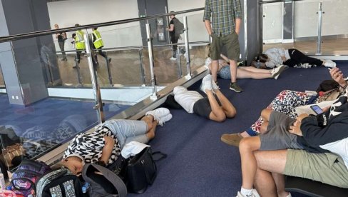 NA AERODROMU VEĆ 13 SATI: Uplatili letovanje za Tunis preko agencije Kontiki pa sada prolaze agoniju