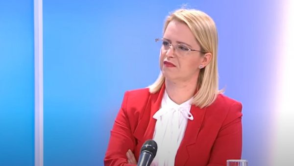 У УСТАВНОМ СУДУ САМО БОШЊАЦИ: После изјаве члана СДП Хелеза о црвеној линији у правосуђу БиХ У УСТАВНОМ СУДУ САМО БОШЊАЦИ: После изјаве члана СДП Хелеза о црвеној линији у правосуђу БиХ