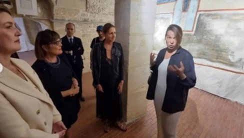 IZLOŽBA SUPSTRATI OTVORENA U KULTURNOM CENTRU SRBIJE U PARIZU: Spojila umetnike iz Srbije, Albanije i Severne Makedonije IZLOŽBA SUPSTRATI OTVORENA U KULTURNOM CENTRU SRBIJE U PARIZU: Spojila umetnike iz Srbije, Albanije i Severne Makedonije