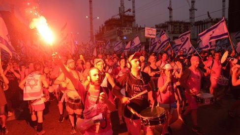 МАСОВНИЈИ НЕГО ОБИЧНО: Нови протести против реформе правосудног система у Израелу МАСОВНИЈИ НЕГО ОБИЧНО: Нови протести против реформе правосудног система у Израелу