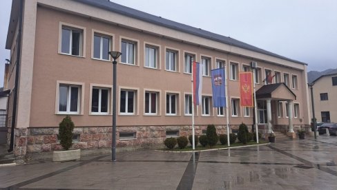PREKINUTA SEDNICA SO ANDRIJEVICA PREKINUTA SEDNICA SO ANDRIJEVICA