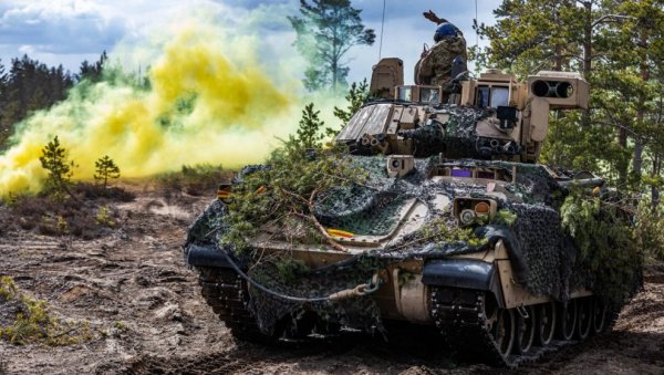 УКРАЈИНСКИ ГЕНЕРАЛ ПРИЗНАО: Западни тенкови и оклопна возила се муче против руске обране