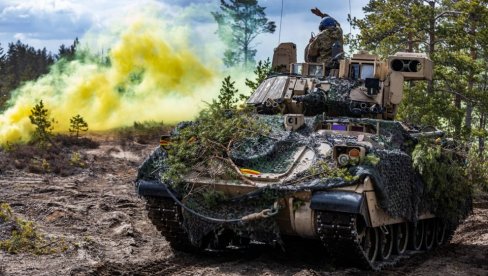 RUSI SKUPLJAJU OŠTEĆENE BREDLIJE KOD AVDEJEVKE! Jedan već stigao u Donjeck (VIDEO/FOTO)