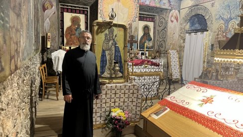 MOLITVA ČUVA OD POŠASTI: Sa jerejem Igorom Vujisićem, starešinom Uspenja presvete Bogorodice u Nici MOLITVA ČUVA OD POŠASTI: Sa jerejem Igorom Vujisićem, starešinom Uspenja presvete Bogorodice u Nici