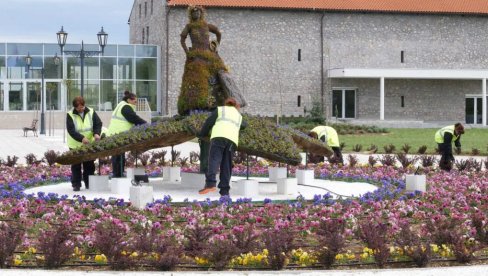 SVE SPREMNO ZA ETNO FESTIVAL: Kladovo domaćin za više od 100 izlagača SVE SPREMNO ZA ETNO FESTIVAL: Kladovo domaćin za više od 100 izlagača