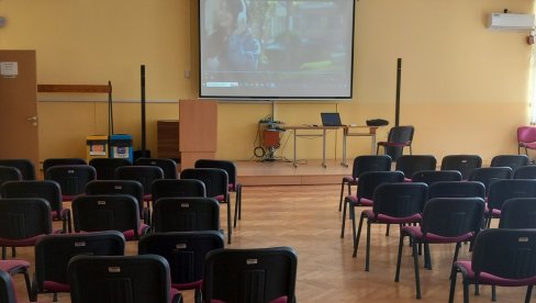 DOBILI I BIOSKOP: U Domu učenika Patrijarh Pavle iz godine u godinu sve bolji uslovi smeštaja DOBILI I BIOSKOP: U Domu učenika Patrijarh Pavle iz godine u godinu sve bolji uslovi smeštaja