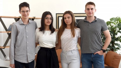 OSVOJILI VIŠE OD 50 MEDALJA: Veliki uspeh polaznika Centra za talente Mihajlo Pupin u Pančevu OSVOJILI VIŠE OD 50 MEDALJA: Veliki uspeh polaznika Centra za talente Mihajlo Pupin u Pančevu