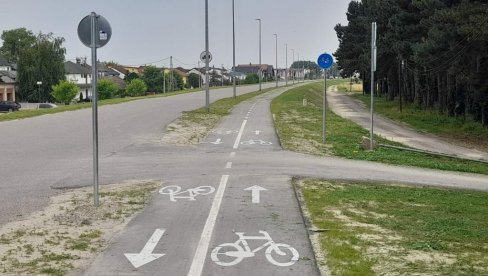 NOVA RUTA NA MEĐUNARODNOM KORIDORU: Gotova i treća faza izgradnje biciklističke staze Novi Sad-Begeč NOVA RUTA NA MEĐUNARODNOM KORIDORU: Gotova i treća faza izgradnje biciklističke staze Novi Sad-Begeč