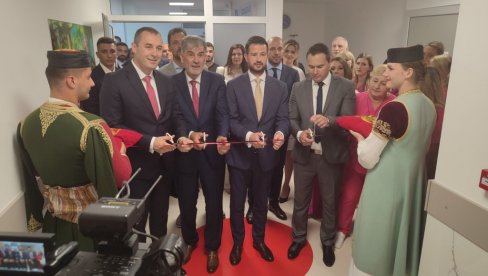 ZDRAVA DECA SU PRIORITET Novo pedijatrijsko odeljenje Opšte bolnice u Bijelom Polju ZDRAVA DECA SU PRIORITET Novo pedijatrijsko odeljenje Opšte bolnice u Bijelom Polju