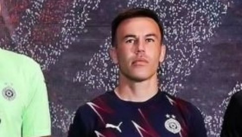 CRNO-BELE INOVACIJE: Ovo su novi dresovi FK Partizan za sezonu 2023/2024 (FOTO) CRNO-BELE INOVACIJE: Ovo su novi dresovi FK Partizan za sezonu 2023/2024 (FOTO)