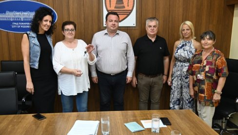 MOGU I DA IH OTKUPE: U Požarevcu dodeljena dva stana za izbeglice MOGU I DA IH OTKUPE: U Požarevcu dodeljena dva stana za izbeglice