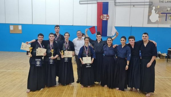 СТРАХИЊА ШАМПИОН У КЕНДОУ: Параћин има најбољи кендо клуб у Србији СТРАХИЊА ШАМПИОН У КЕНДОУ: Параћин има најбољи кендо клуб у Србији