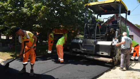 БОЉИ УСЛОВБИ ЗА ЂАКЕ: Радови у Пољопривредно-ветеринарској школи у Свилајнцу (ФОТО)