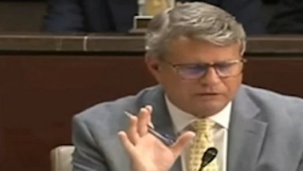 АМЕРИЧКИ ПОЛИТИЧАР ШОКИРАО ЈАВНОСТ: Не знају да ли је Србија или Сибир, али знају да треба увести санкције АМЕРИЧКИ ПОЛИТИЧАР ШОКИРАО ЈАВНОСТ: Не знају да ли је Србија или Сибир, али знају да треба увести санкције