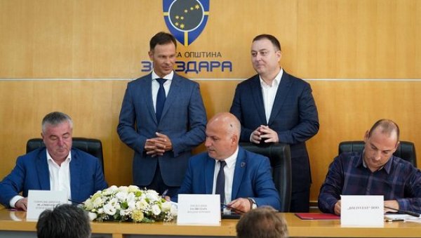 ЦЕЛА ЗВЕЗДАРА ЋЕ БИТИ ПОКРИВЕНА ГАСОВОДНОМ МРЕЖОМ Мали: Потписан уговор којим је озваничен почетак радова ЦЕЛА ЗВЕЗДАРА ЋЕ БИТИ ПОКРИВЕНА ГАСОВОДНОМ МРЕЖОМ Мали: Потписан уговор којим је озваничен почетак радова