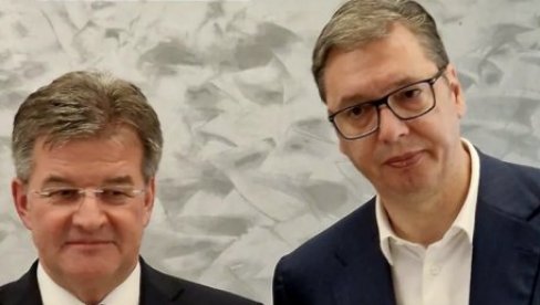 PREDSEDNIK STIGAO U BRISEL: Vučić se sastao sa Lajčakom (FOTO)