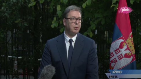 TRAŽIO SAM AKTIVNIJU ULOGU KFOR-a Vučić: NATO može da urazumi Kurtija, a da li hoće - videćemo TRAŽIO SAM AKTIVNIJU ULOGU KFOR-a Vučić: NATO može da urazumi Kurtija, a da li hoće - videćemo