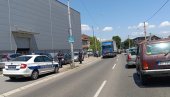 СТРАДАЛА ЖЕНА У РАКОВИЦИ: Погинула прелазећи улицу (ФОТО)