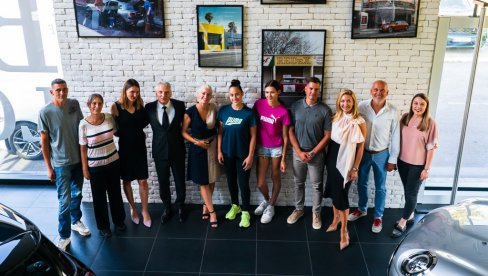 SA MINIJEM DO PARIZA: Delta Motors ozvaničio saradnju za atletičarkama Angelinom Topić i Adrianom Vilagoš SA MINIJEM DO PARIZA: Delta Motors ozvaničio saradnju za atletičarkama Angelinom Topić i Adrianom Vilagoš