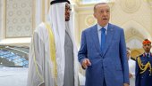 ERDOGAN SE ISPRSIO: Posle saudijskog princa, lideri Katara i UAE dobili su automobile na poklon (VIDEO)