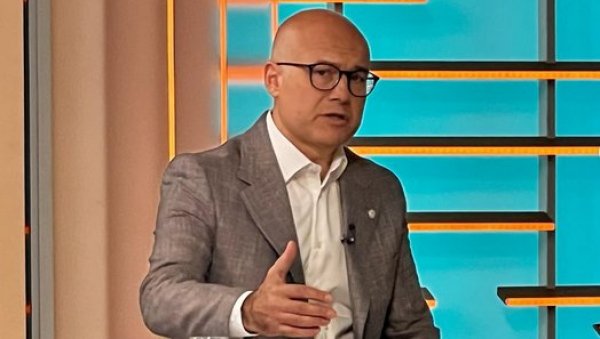 НОВИ КОНКУРС ЗА СПЕЦИЈАЛЦЕ У АВГУСТУ Вучевић: Добијамо 300 будућих Кобри и припадника 72. и 63. јединице НОВИ КОНКУРС ЗА СПЕЦИЈАЛЦЕ У АВГУСТУ Вучевић: Добијамо 300 будућих Кобри и припадника 72. и 63. јединице
