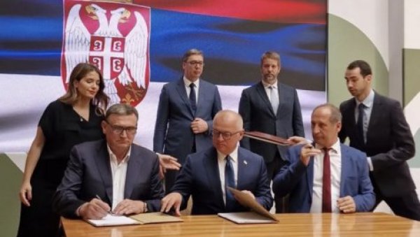 ВУЧИЋ НА КОНФЕРЕНЦИЈИ ПРОЈЕКТА ЛИИД: Данас потписан важан уговор, највећи пројекат који је Крагујевац видео (ВИДЕО) ВУЧИЋ НА КОНФЕРЕНЦИЈИ ПРОЈЕКТА ЛИИД: Данас потписан важан уговор, највећи пројекат који је Крагујевац видео (ВИДЕО)