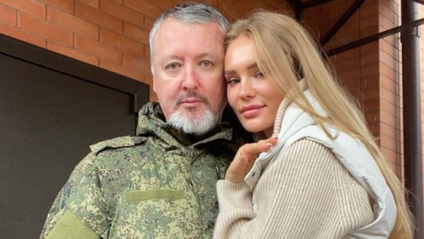 ОГЛАСИЛА СЕ ЖЕНА ИГОРА СТРЕЛКОВА: Открила због чега је ухапшен њен супруг ОГЛАСИЛА СЕ ЖЕНА ИГОРА СТРЕЛКОВА: Открила због чега је ухапшен њен супруг