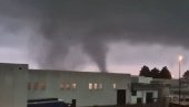 ODAKLE RAZORNI TORNADO U ITALIJI I PRETI LI SRBIJI: Klimatolog upozorava ODAKLE RAZORNI TORNADO U ITALIJI I PRETI LI SRBIJI: Klimatolog upozorava