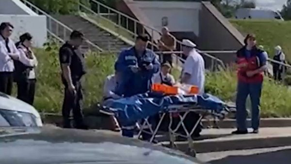ЕКСПЛОЗИЈА У МОСКВИ: Има мртвих, кључала вода шикљала по тржном центру (ВИДЕО)