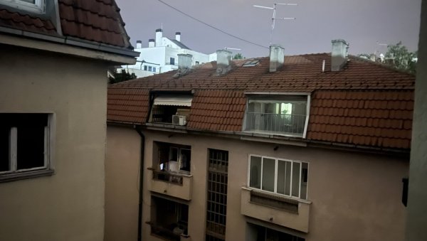 ДЕО ПАЛИЛУЛЕ БЕЗ СТРУЈЕ У НОВОГОДИШЊОЈ НОЋИ: Квар на мрежи ЕДБ ДЕО ПАЛИЛУЛЕ БЕЗ СТРУЈЕ У НОВОГОДИШЊОЈ НОЋИ: Квар на мрежи ЕДБ