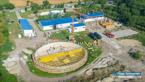 STIGLA OPREMA ZA FABRIKU VODE: Nakon toliko godina konačno rešenje se nazire (FOTO) STIGLA OPREMA ZA FABRIKU VODE: Nakon toliko godina konačno rešenje se nazire (FOTO)