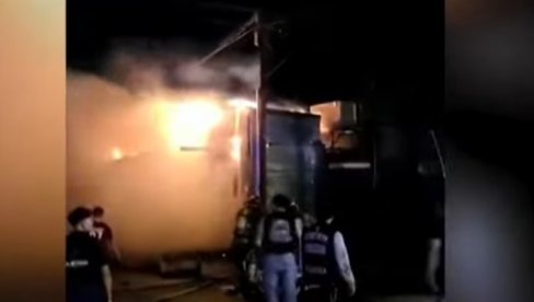 IZBAČEN IZ BARA ZBOG SVOG PONAŠANJA PA PODMETNUO POŽAR: Stradalo 11 osoba, jedna od žrtava imala svega 17 godina (VIDEO) IZBAČEN IZ BARA ZBOG SVOG PONAŠANJA PA PODMETNUO POŽAR: Stradalo 11 osoba, jedna od žrtava imala svega 17 godina (VIDEO)