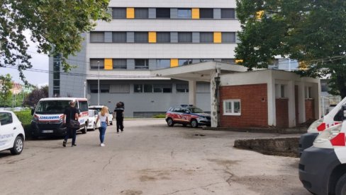 ЖЕГА КОСИ И МЛАДО И СТАРО: Због тропских врућина Хитној помоћи у Нишу дневно се обрати бар 300 грађана ЖЕГА КОСИ И МЛАДО И СТАРО: Због тропских врућина Хитној помоћи у Нишу дневно се обрати бар 300 грађана