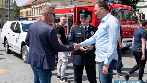 ЗРЕЊАНИН МИРАН И БЕЗБЕДАН: Број кривичних дела у граду на Бегеју ове године најмањи у последње две деценије ЗРЕЊАНИН МИРАН И БЕЗБЕДАН: Број кривичних дела у граду на Бегеју ове године најмањи у последње две деценије