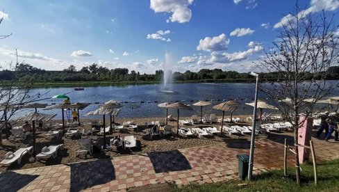 Likovna kolonija na plaži „Topoljar“