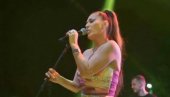 TURBULENTNO: Ceca Ražnatović podigla Brčko i publiku na noge (FOTO/VIDEO) TURBULENTNO: Ceca Ražnatović podigla Brčko i publiku na noge (FOTO/VIDEO)