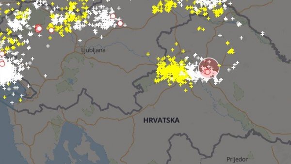 ПРОТУТЊАЛО ИЗНАД ЗАГРЕБА: Грађани узнемирени, јака киша и град направили хаос (ВИДЕО) ПРОТУТЊАЛО ИЗНАД ЗАГРЕБА: Грађани узнемирени, јака киша и град направили хаос (ВИДЕО)