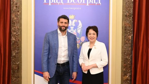 ŠAPIĆ SA ČEN BO: Gradonačelnik Beograda primio u oproštajnu posetu ambasadorku Kine ŠAPIĆ SA ČEN BO: Gradonačelnik Beograda primio u oproštajnu posetu ambasadorku Kine