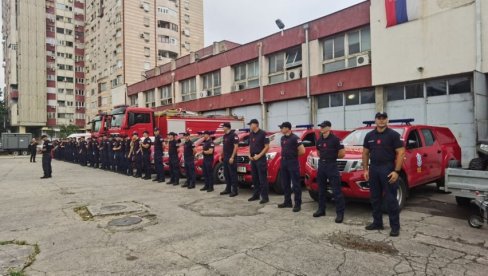 NOVOSTI SA VATROGASCIMA KOJI SU KRENULI PUT GRČKE: Spasilački tim za borbu sa vatrenom stihijom krenuo iz Niša (VIDEO)