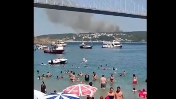 СНИМЦИ ИЗ ИСТАНБУЛА: Шумски пожар букнуо усред града (ВИДЕО) СНИМЦИ ИЗ ИСТАНБУЛА: Шумски пожар букнуо усред града (ВИДЕО)