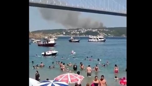 SNIMCI IZ ISTANBULA: Šumski požar buknuo usred grada (VIDEO) SNIMCI IZ ISTANBULA: Šumski požar buknuo usred grada (VIDEO)