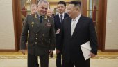 KIM POVEĆAVA PROIZVODNJU ORUŽJA: Naredba stiže posle posete Šojgua Pjongjangu KIM POVEĆAVA PROIZVODNJU ORUŽJA: Naredba stiže posle posete Šojgua Pjongjangu