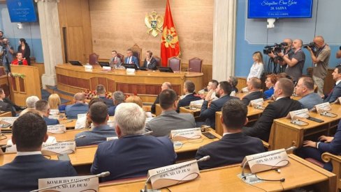 PARLAMENTARNA VEĆINA USVOJILA 28. JUNA: Rezolucija o genocidu u Jasenovcu objavljena u Službenom listu Crne Gore PARLAMENTARNA VEĆINA USVOJILA 28. JUNA: Rezolucija o genocidu u Jasenovcu objavljena u Službenom listu Crne Gore