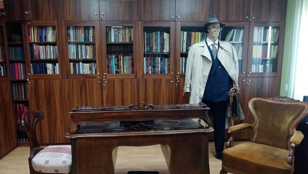ФЕЉТОН - ТЕШКО БРЕМЕ ПРОШЛОСТИ И СПОЗНАЈА СВИХ ЗАБЛУДА: Насиље почињено y име вере се не смирује и преноси се из генерације y генерацију ФЕЉТОН - ТЕШКО БРЕМЕ ПРОШЛОСТИ И СПОЗНАЈА СВИХ ЗАБЛУДА: Насиље почињено y име вере се не смирује и преноси се из генерације y генерацију