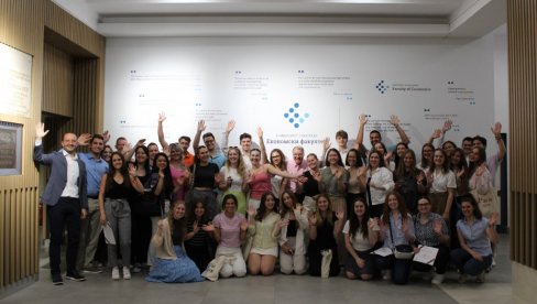 LETNJA ŠKOLA: Gosti studenti iz Bostona i Londona LETNJA ŠKOLA: Gosti studenti iz Bostona i Londona